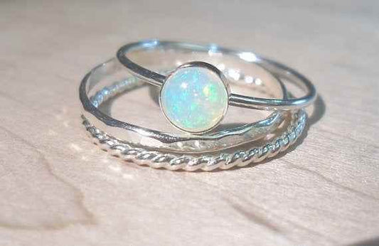 Elegant Three-Piece Gemstone Ring Set – Fashionable & Chic 1622864506923 Print Material