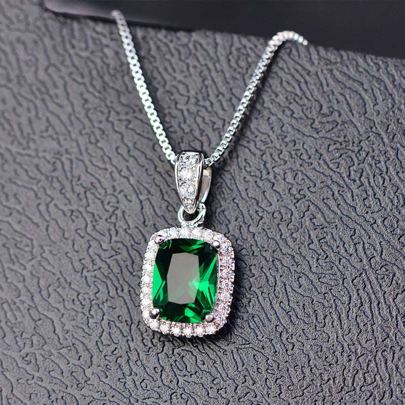 Square zircon pendant