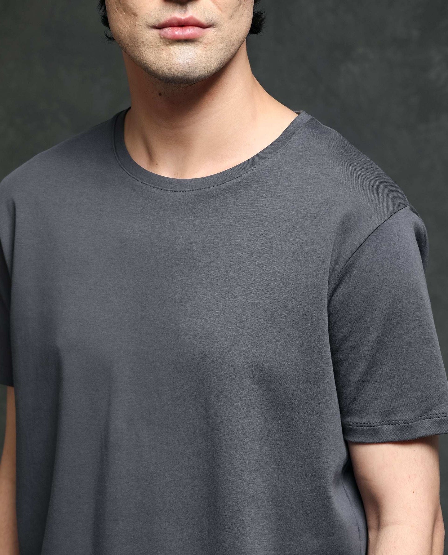 Exclusive Roundneck Half Sleeve Solid T-Shirt_For Summer