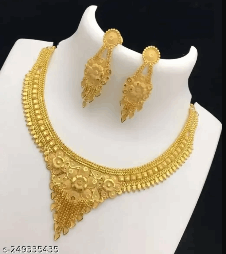 Jewellery Set Grand Look Gold Plated Necklace And Earring Set