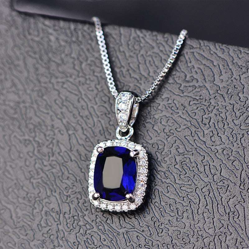 Square zircon pendant