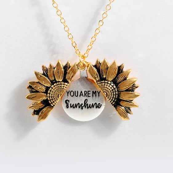 Sunflower Double-layer Lettering Necklace - BOSS MANGO