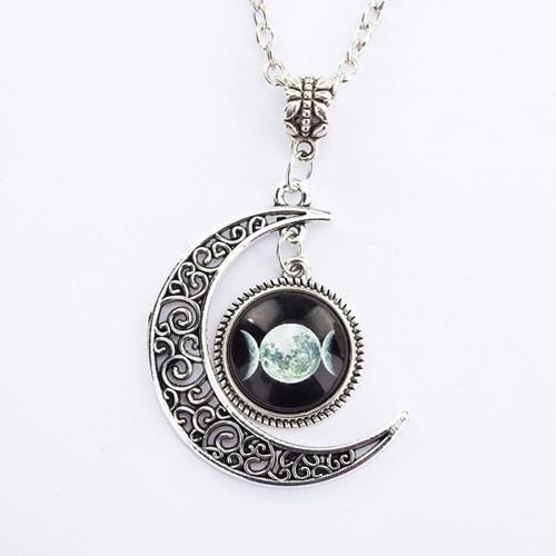 TRIPLE MOON GODDESS PENDANT NECKLACE - BOSS MANGO