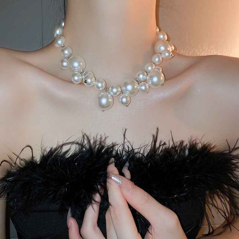 Irregular Long Pearl Necklace Niche