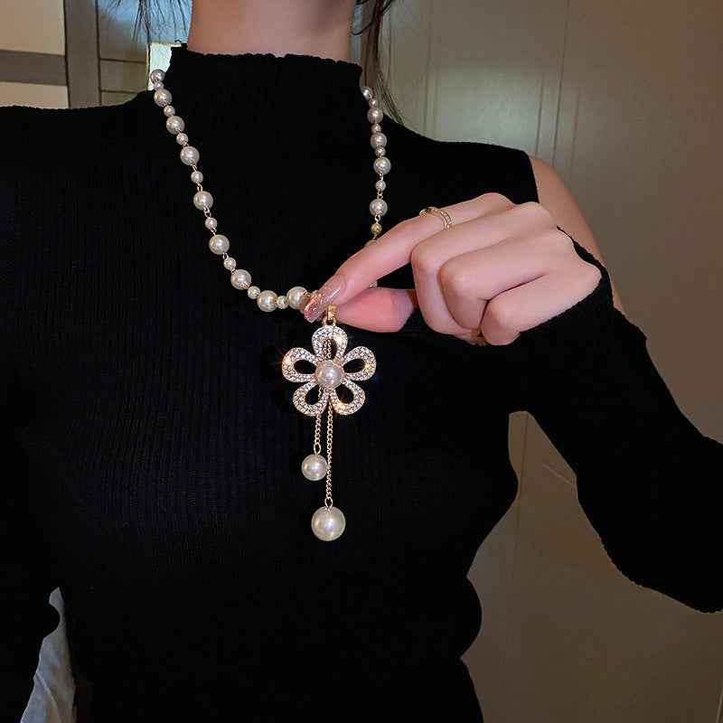 Irregular Long Pearl Necklace Niche