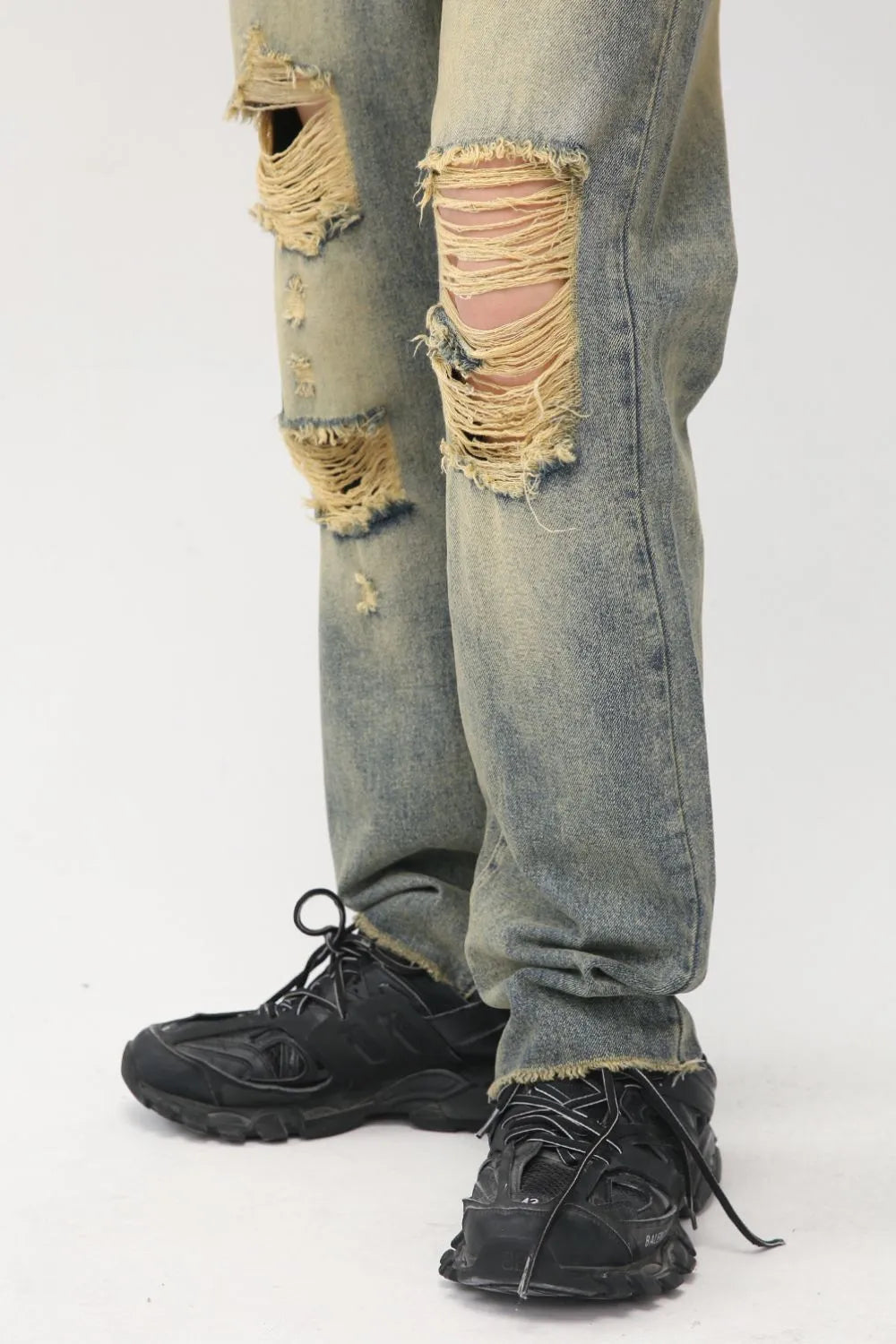 BOSS MANGO - Distressed Mid Rise Jeans with Pockets