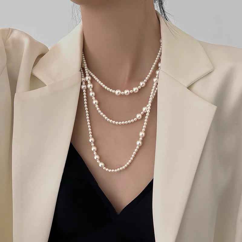 Irregular Long Pearl Necklace Niche