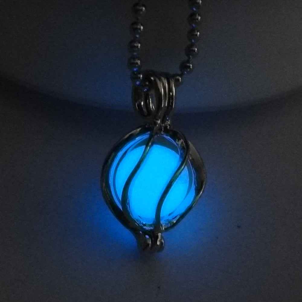 Glow-in-the-dark whirlwind hollowed out DIY necklace